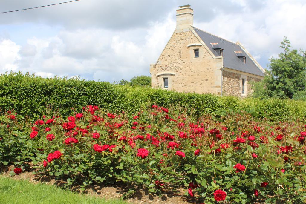 B&B Manoir Du Clos Clin Pleurtuit Exteriör bild